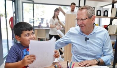 Ayvalık’ta Çocuklar Karikatür Atölyesi’ne büyük bir ilgi gösterdi