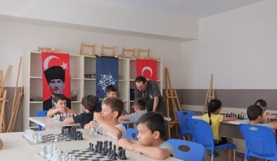 Aydın’da Çocuklar Satrançla Zihinlerini Geliştiriyor