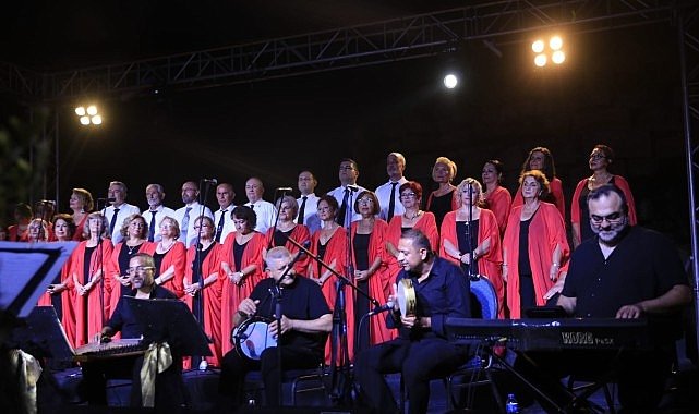 Seferihisar’da sanat ve dayanışma “Yıldızların Altında” buluştu