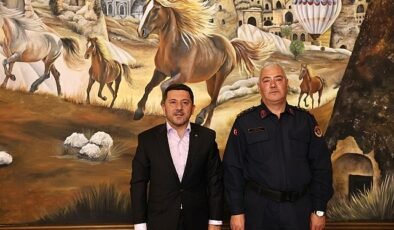 Başkan Arı, İl Jandarma Komutanı Çelik ile Görüş Alışverişinde Bulundu