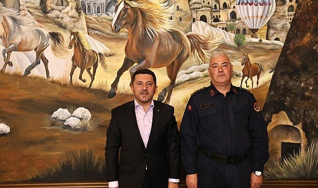 Başkan Arı, İl Jandarma Komutanı Çelik ile Görüş Alışverişinde Bulundu