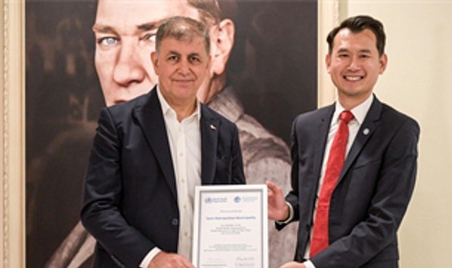 İzmir, Dünya Sağlık Örgütü Yaşlı Dostu Şehir Ağı’na Katıldı