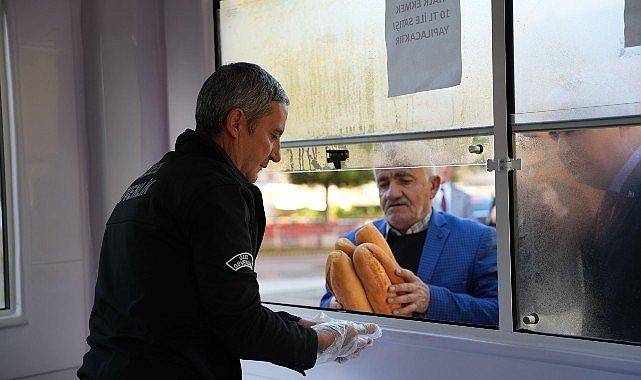 Kemalpaşa’da Uygun Fiyatlı Ekmek Sevinci