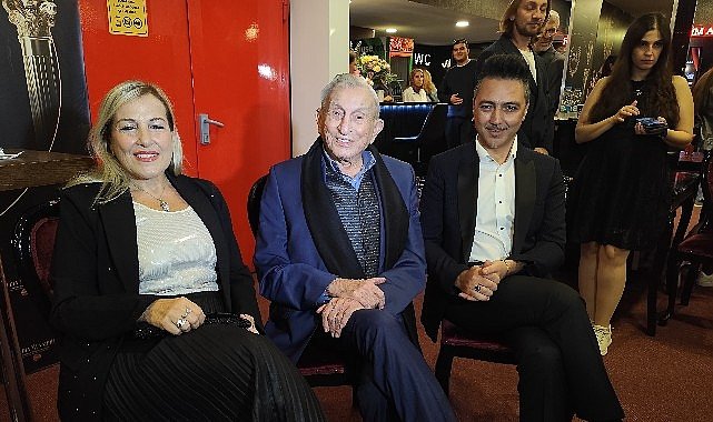 Haldun Dormen 98 Yaşında Sahneye Dönüyor, Rekor Kırıyor