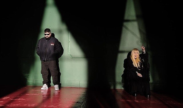 Zerrin Özer ve Eypio’dan Beklenmedik Düet: İtirazım Var