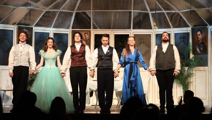 ‘Sevmek İçin Yaz’ 4 Nisan’da BKM’de Seyirciyle Buluşuyor!